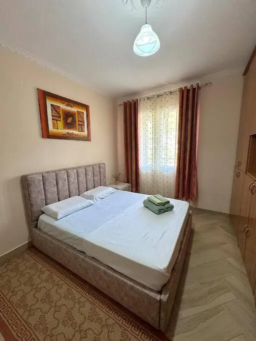 Lovely Apartment By The Beach Vlorë