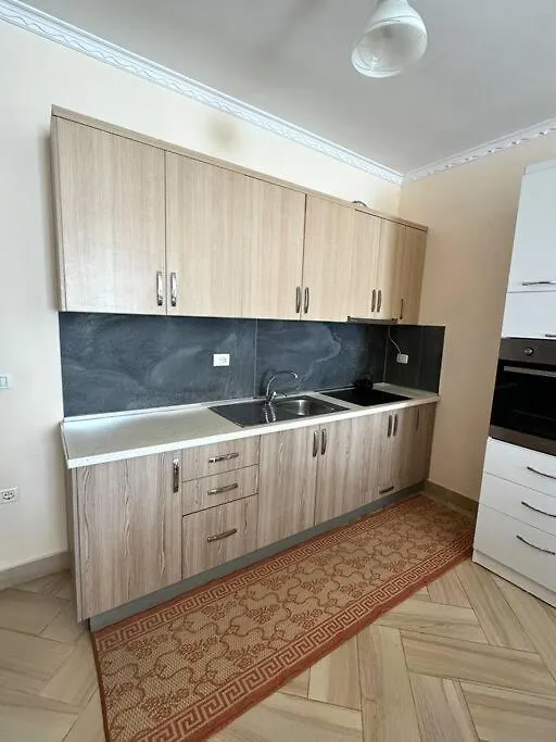 Lovely Apartment By The Beach Vlorë Albánie